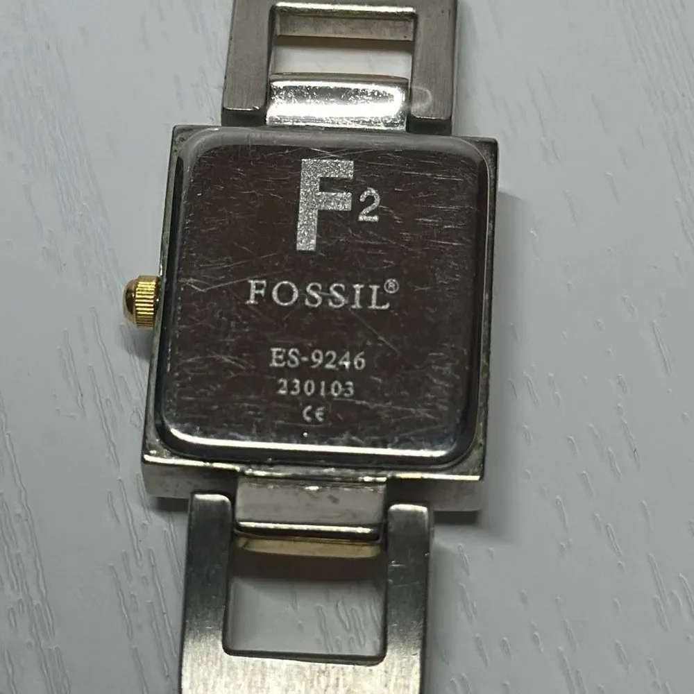 Fossil ES-9246 Ladies Womens Gold Silver Stainless‎ Steel Watch Needs BATTERY